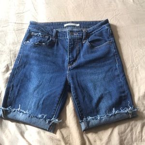 Levi’s 721 high rise skinny mid thigh shorts